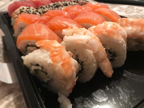 Osama sushi Uzhgorod