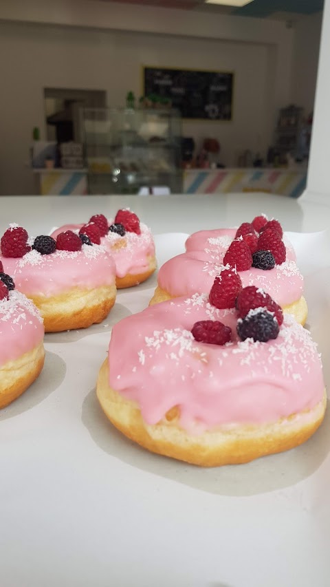 Happy Donuts