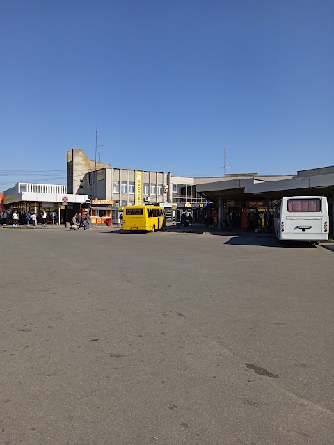 Автовокзал Західний