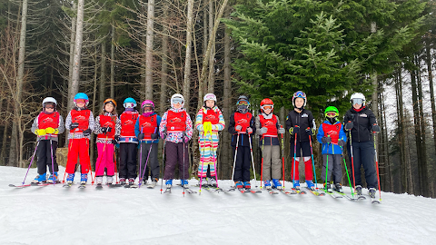 Лижна школа Avalanche Ski Club