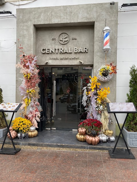 Central Bar