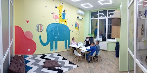 Дитячий простір BumBleBee Cafe Kids Studio