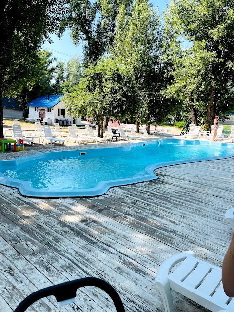 SANDALI Truhanov Resort