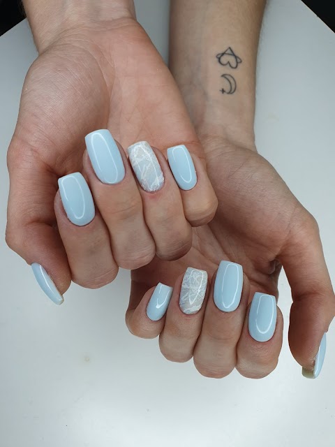 Nails.irpen