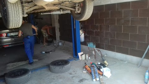 Auto Parts Service