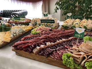 Козацький стіл на весілля "Wedding & Catering "