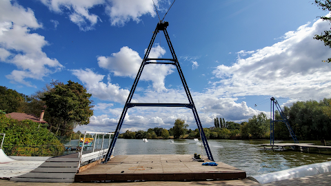 Офис Ontop Wake Park