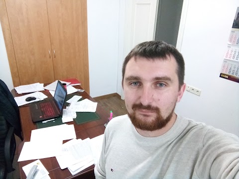 Адвокат Киев: Янчук Анатолий - партнер адвокатского объединения, адвокат по кредитам, наследству, семейным и уголовным делам. Юридическая консультация юриста Киев