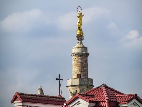 Кафедральний костел святих Апостолів Петра і Павла