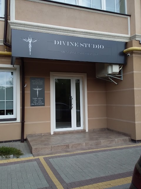 Divine Studio