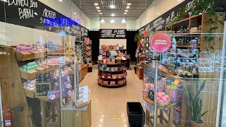 LUSH – свіжа косметика ручної роботи