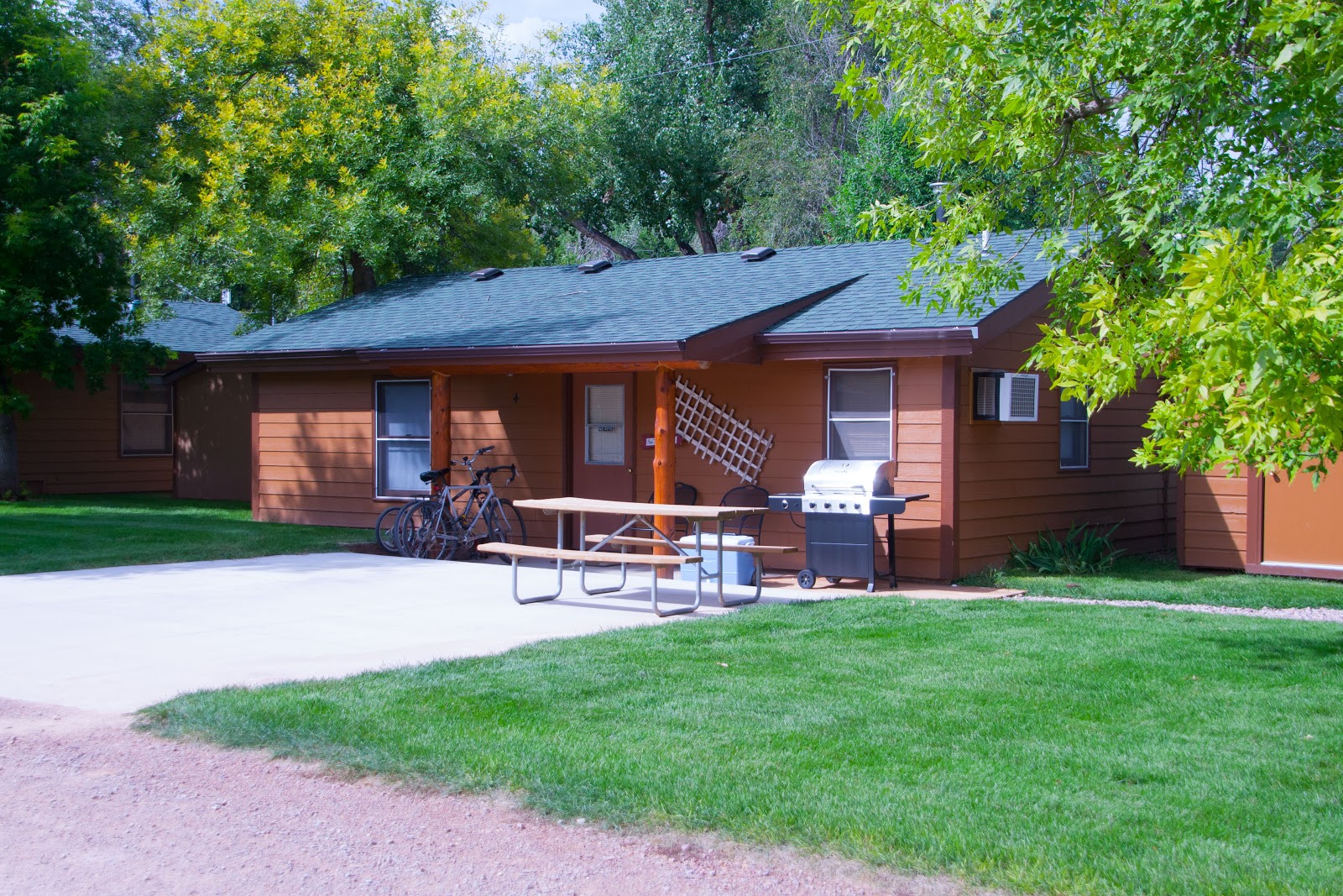 Lake Park Campground & Cottages