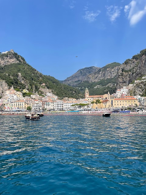 Blu Mediterraneo Amalfi Coast Escursioni, tour in barca in Costiera Amalfitana - Positano - Capri