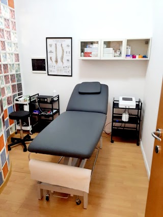 Fisioterapia Dott.B.-Fisioterapista appio latino-appia roma-کلینیک فیزیوتراپی دکتر بهروز شیرصفت رم ایتالیا