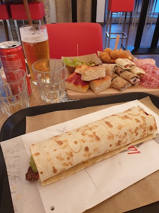 667 Cucina Caveja Piadineria