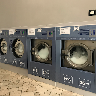 Lavanderia Self-Service e Pet-Wash Bergamo, via Sardegna