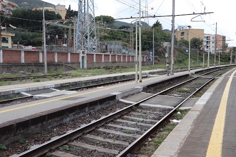 Stazione Ferroviaria di Cefalù