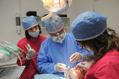 Dr.Maurizio Bellini odontoiatra Studio Dentistico