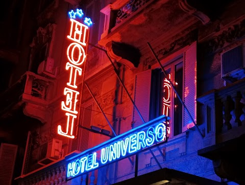 Hotel Universo