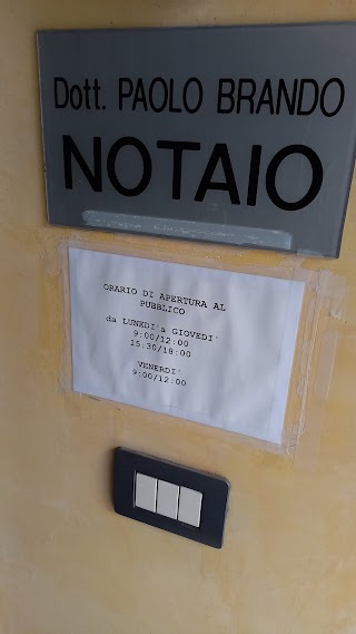 Notaio dottor Paolo Brando