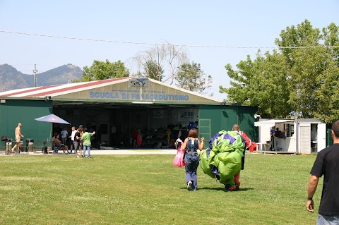 Scuola Paracadutismo e lanci Tandem