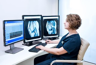 Cesat Diagnostica per Immagini - Radiologia - Ecografia - Risonanza Magnetica Aperta