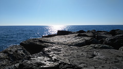 Spiaggia Bocciofila Cavi Di Lavagna