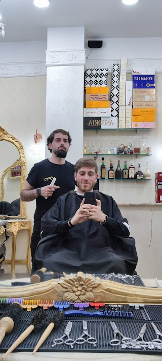 ITALIAN BARBER OFFICIAL