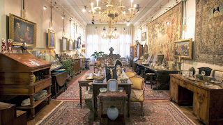 Antiquariato Rachtian Houshang Venice Gallery