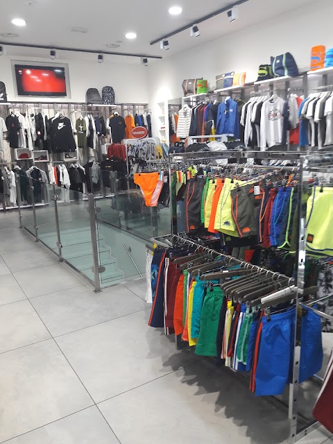 Tracce store