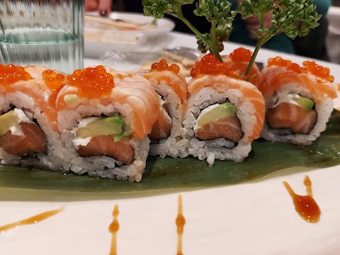 Ayì fusion sushi restaurant