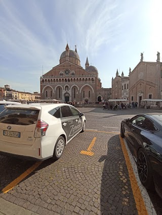 Padova-Taxi Basilica Santo