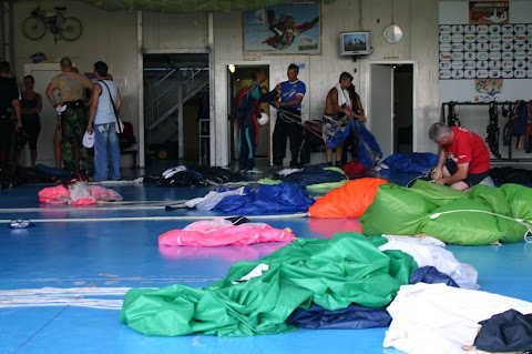 Scuola Paracadutismo e lanci Tandem