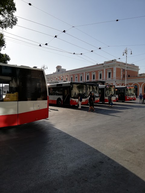 Stazione di Bari centrale