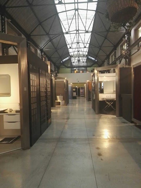 Borea s.r.l. Vendita ingrosso/dettaglio Showroom