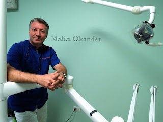 Dentista Medica Oleander srl - Direttore Sanitario Dott.ssa Lisa Carazzato