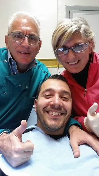 Agrodental Studio dentistico prevenzione,conservativa,protesi,implantologia, chirurgia,ortodonzia.