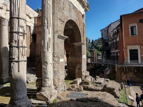 Fontana delle Tartarughe