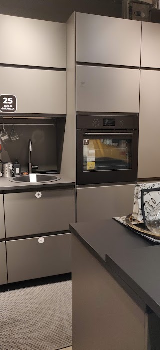 Magazzino esterno Ikea per servizio Clicca&Ritira