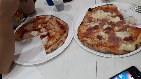 La pizza matta da ciccio e pupa