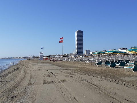 La Spiaggia Beach & Restaurant