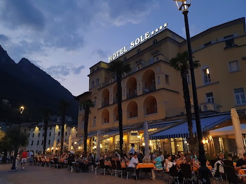 Ristorante e Pizzeria Sole