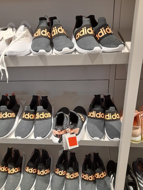 adidas Outlet Store Locate di Triulzi