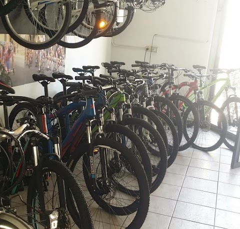 Gli Amici Della Bicicletta di Messina S. Via Vittorio Emanuele 31 Viagrande