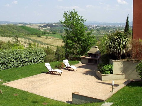 IL CIGLIERE Restored Barn in Tuscan Countryside