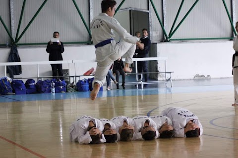 TAEKWON-DO Guerrieri di Luce a.s.d.