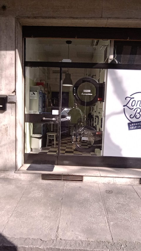 Zona Bolle lavanderia self service