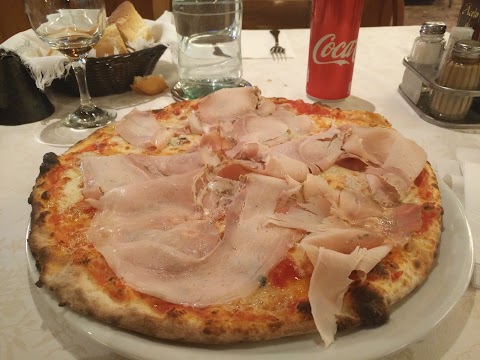 Hotel-Ristorante-Pizzeria "al Leone"