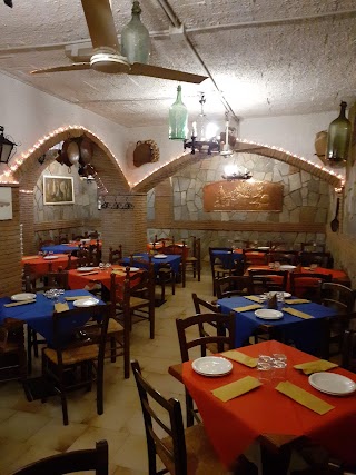 Pizzeria Aragonese Di Daniele Di Palma Sas