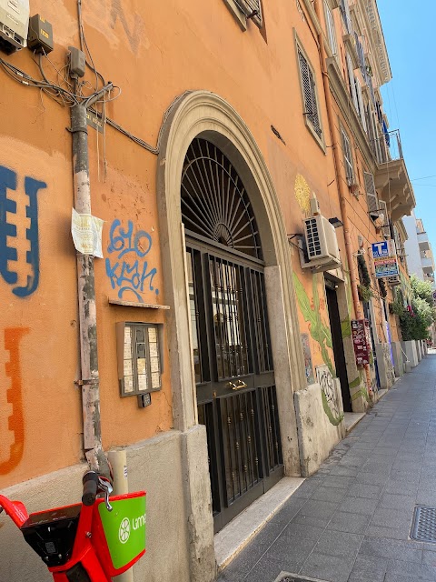 Foto di Tirelli Apartment Roma - Via dei Marsi 42, Roma (RM), Italia